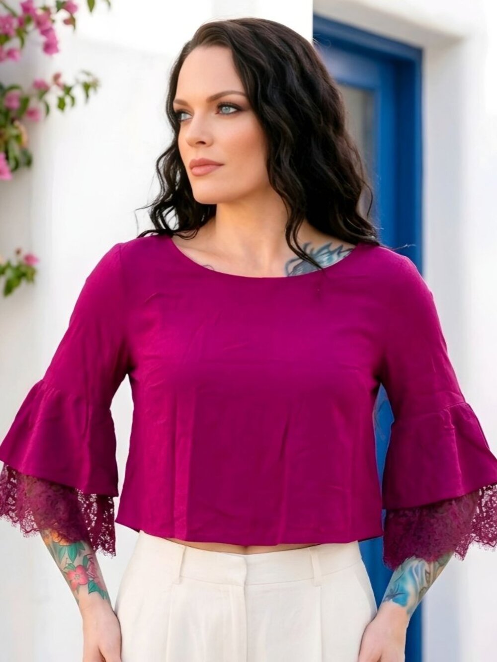 Forever 21 ✦ Bell Sleeve Lace Trim Top ✦ Purple Keyhole Back Feminine Spring S